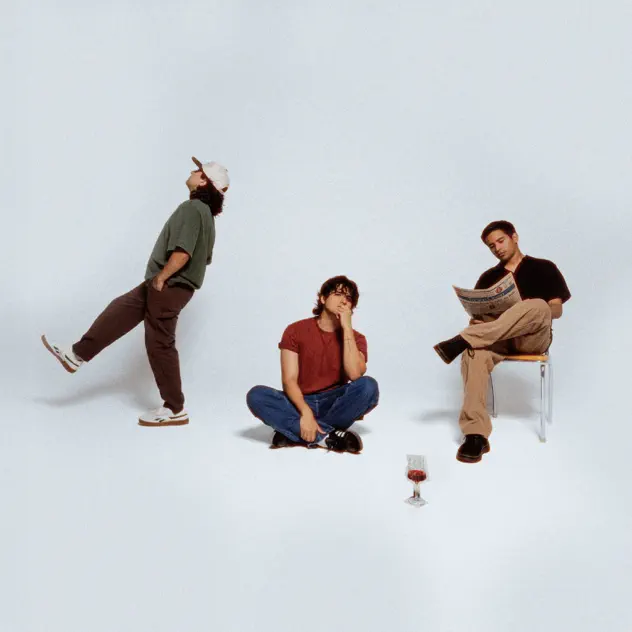 Strings and Heart – Plastic Wine (2025)